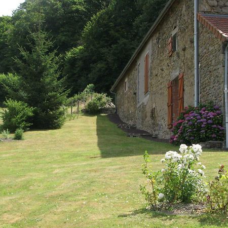 Le Peyroux Bed and Breakfast Teilhet  Buitenkant foto